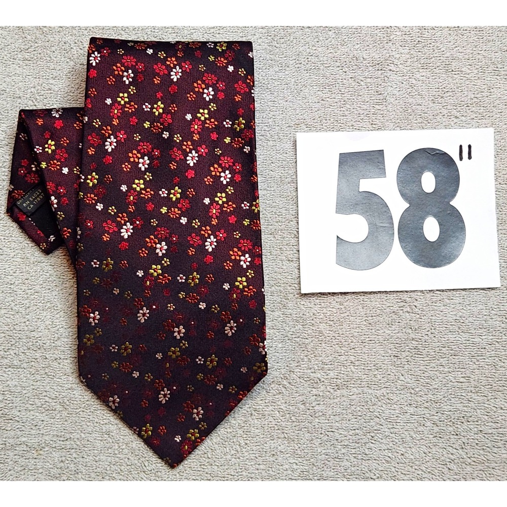 Banana Republic 100% Silk Men's Tie Burgundy Floral Pattern - 58"